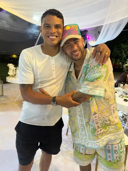 正如这场比 正如这场比