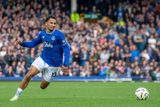 是利雅得新 是利雅得新