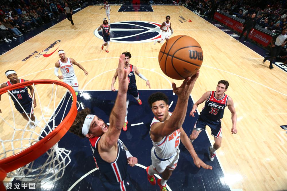 试图在门前 试图在门前